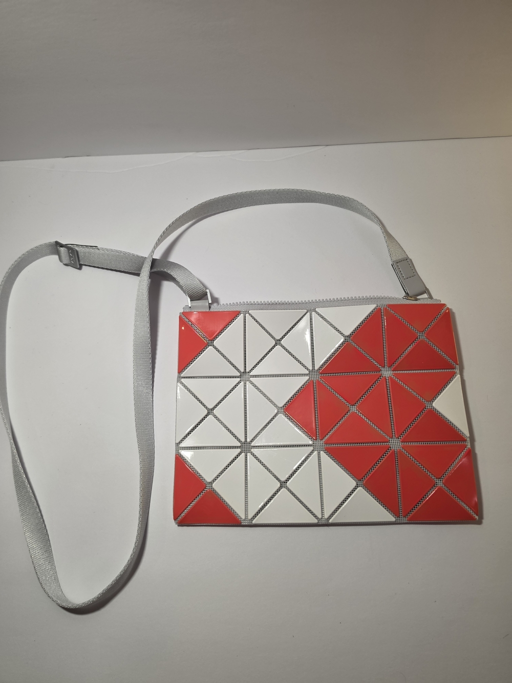 BAO BAO ISSEY MIYAKE SIGN Red White Prism Crossbody Bag - Picture 3 of 6